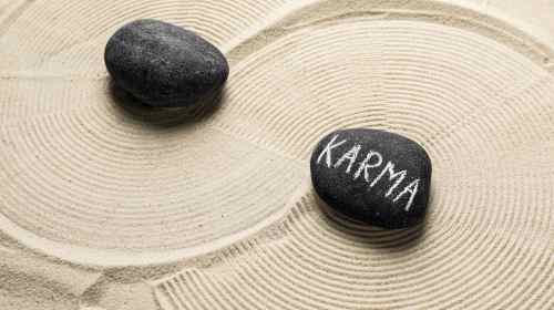 svyaz mezhdu oderzhimostjuu i karmoj 3